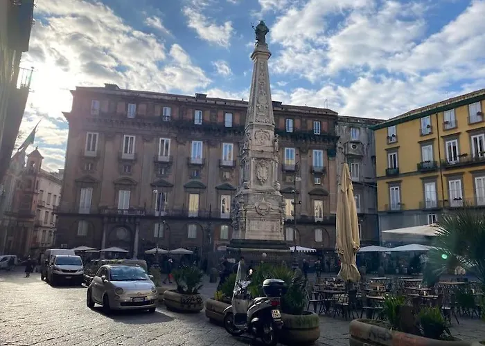Tribunali Naples Flat